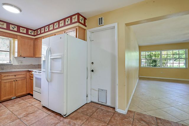 1769 N 18th Ave Avenue N, Lake Worth Beach, FL 33460