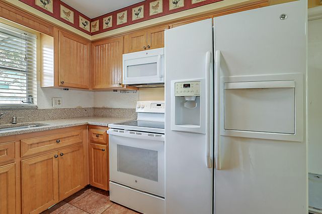 1769 N 18th Ave Avenue N, Lake Worth Beach, FL 33460