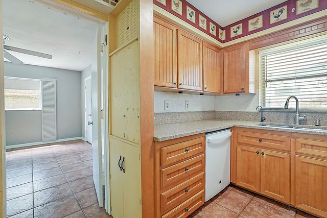 1769 N 18th Ave Avenue N, Lake Worth Beach, FL 33460