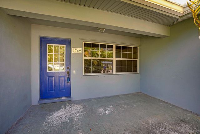 1769 N 18th Ave Avenue N, Lake Worth Beach, FL 33460