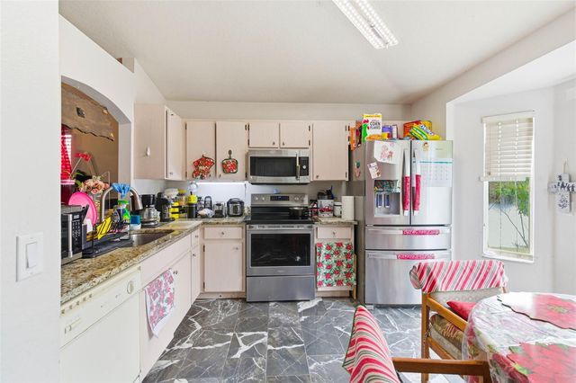 10417 BLACKMORE DRIVE, Tampa, FL 33647