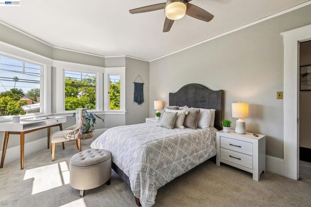 1222 Versailles Ave, Alameda, CA 94501