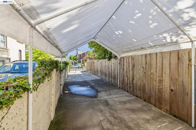 1222 Versailles Ave, Alameda, CA 94501