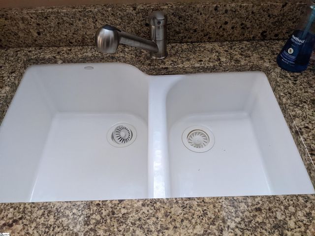 10 Alex Court, Greenville, SC 29609