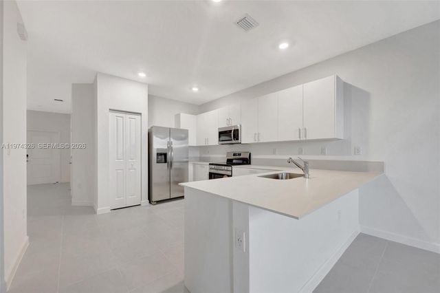 2556 SE 27th Court 2556, Homestead, FL 33035