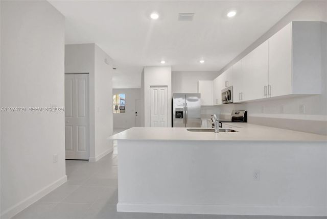 2556 SE 27th Court 2556, Homestead, FL 33035