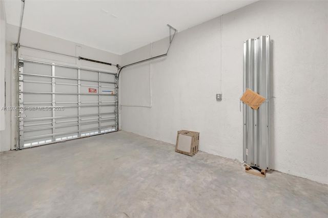 2556 SE 27th Court 2556, Homestead, FL 33035