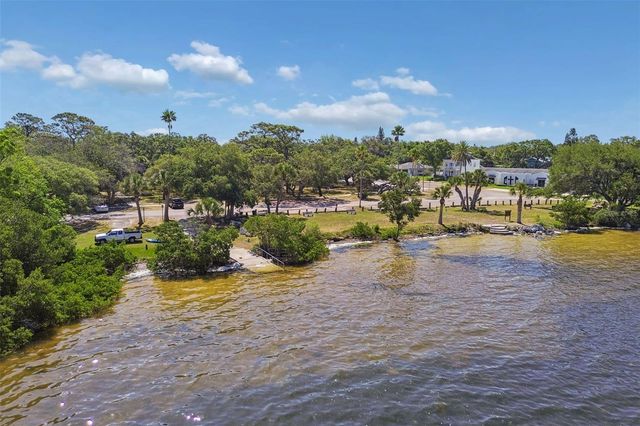 416 TENNESSEE AVENUE, Crystal Beach, FL 34681