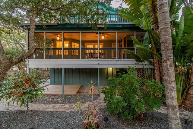 416 TENNESSEE AVENUE, Crystal Beach, FL 34681