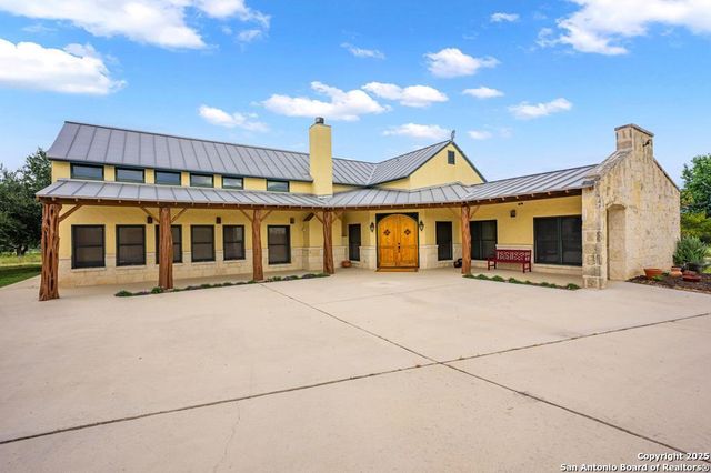 2320 fiedler road, Harper, TX 78028