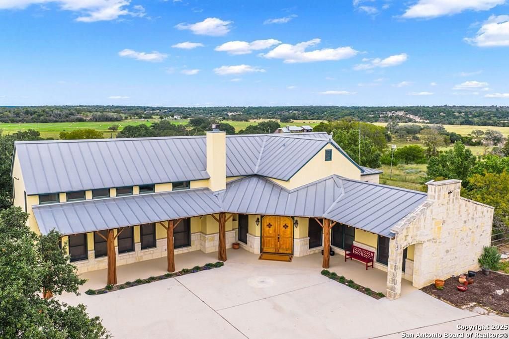 2320 fiedler road, Harper, TX 78028