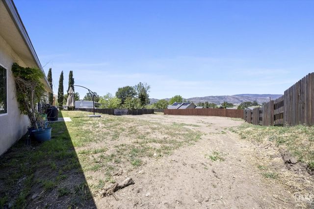 17521 Bold Venture, Tehachapi, CA 93561