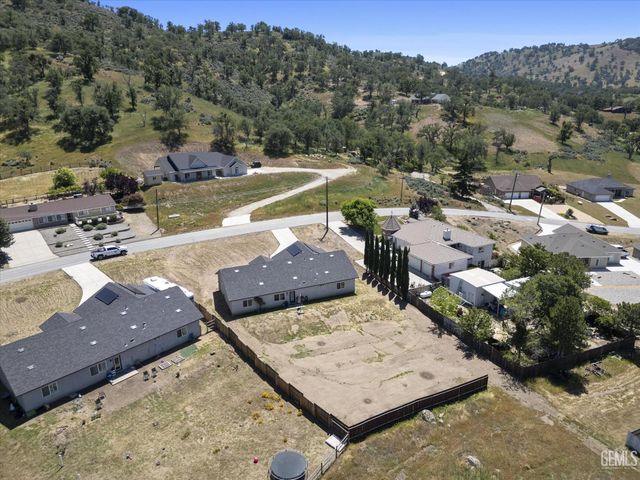 17521 Bold Venture, Tehachapi, CA 93561
