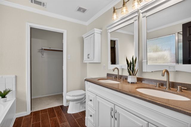 6126 Hillcrest Drive, Sachse, TX 75048