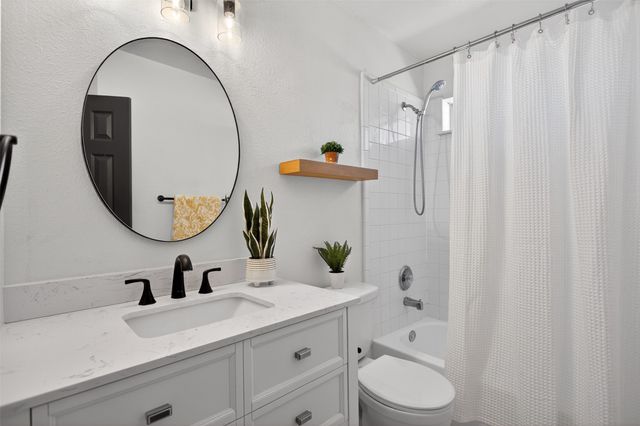 6126 Hillcrest Drive, Sachse, TX 75048