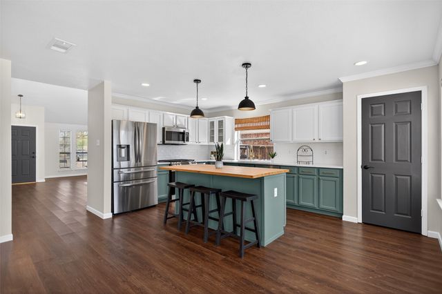 6126 Hillcrest Drive, Sachse, TX 75048