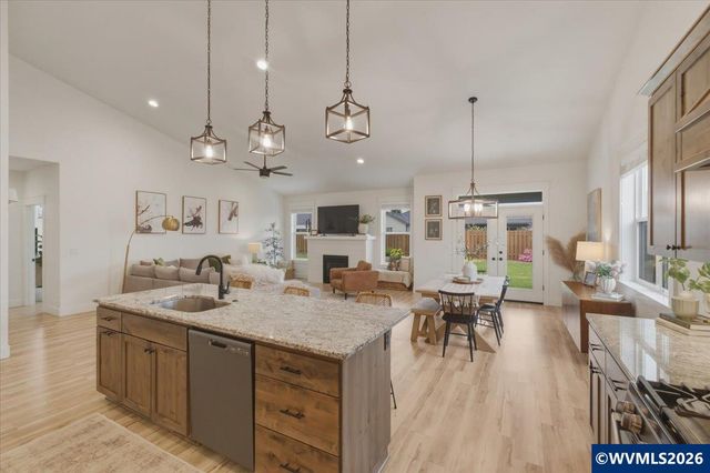 4644 NE Crown Ln, Albany, OR 97321