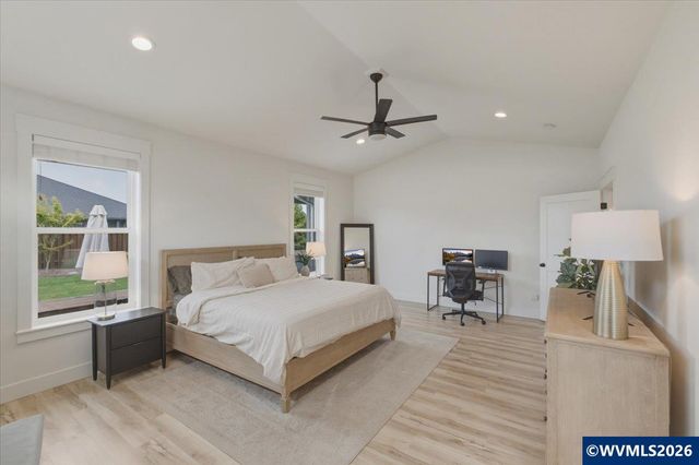 4644 NE Crown Ln, Albany, OR 97321