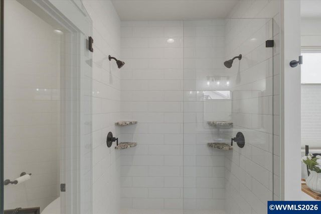 4644 NE Crown Ln, Albany, OR 97321