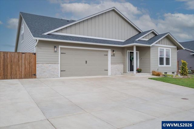 4644 NE Crown Ln, Albany, OR 97321