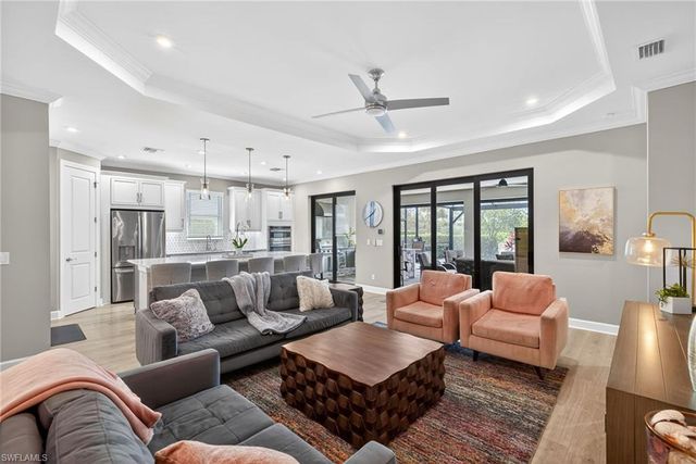 8915 Cappello CT, Naples, FL 34119