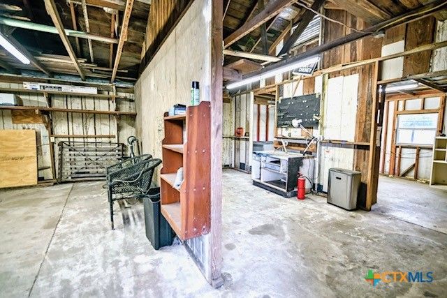 608 N Clinton Street, Cuero, TX 77954