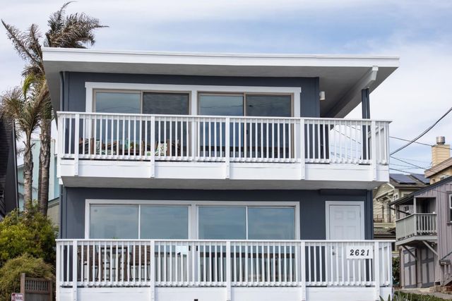 2621 E Cliff Drive, Santa Cruz, CA 95062