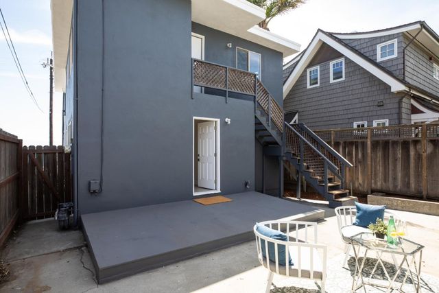 2621 E Cliff Drive, Santa Cruz, CA 95062