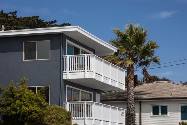 2621 E Cliff Drive, Santa Cruz, CA 95062