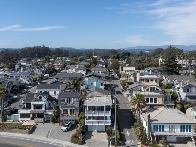 2621 E Cliff Drive, Santa Cruz, CA 95062