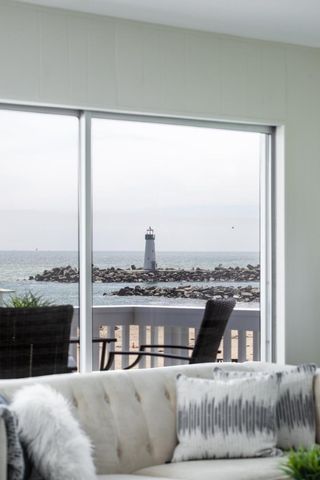 2621 E Cliff Drive, Santa Cruz, CA 95062