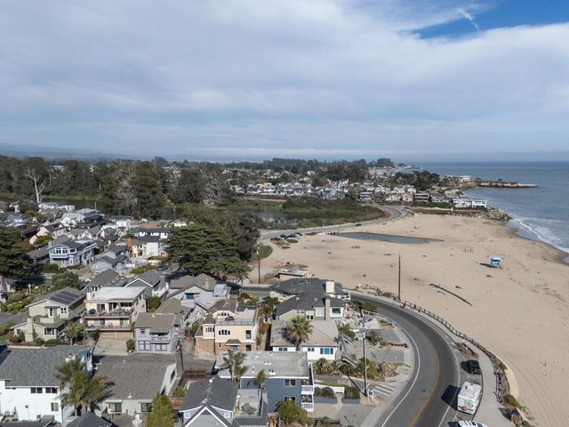 2621 E Cliff Drive, Santa Cruz, CA 95062