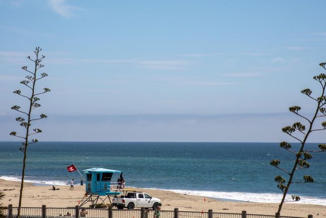 2621 E Cliff Drive, Santa Cruz, CA 95062