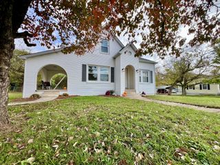 2013 Highland Ave, Columbia, TN 38401