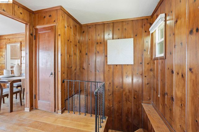 7843 Outlook Ave, Oakland, CA 94605