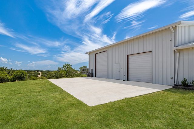 195 Harville Rd, Kerrville, TX 78028