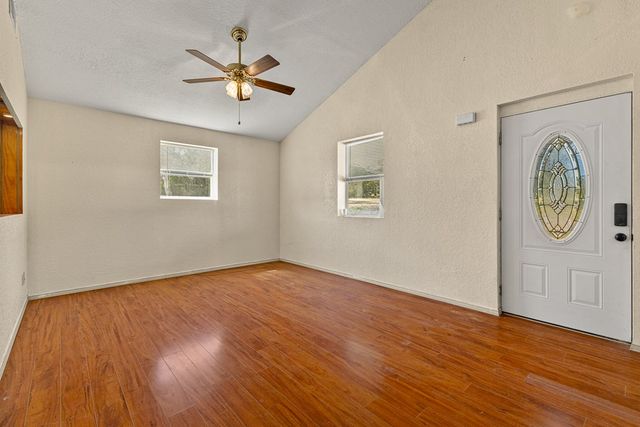 195 Harville Rd, Kerrville, TX 78028