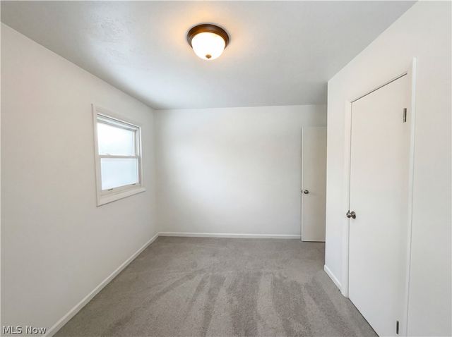 832 S Logan Street, Elyria, OH 44035