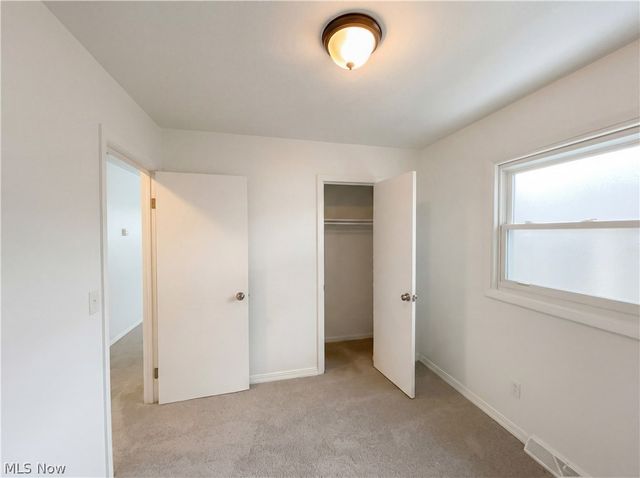 832 S Logan Street, Elyria, OH 44035