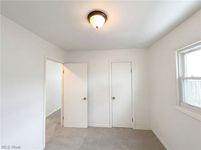 832 S Logan Street, Elyria, OH 44035