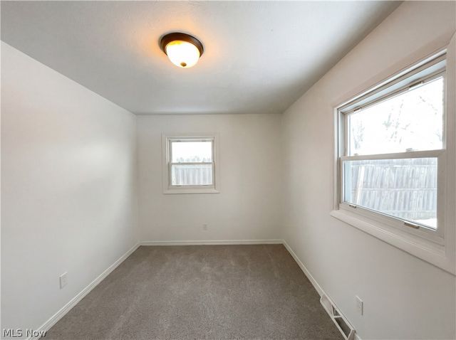 832 S Logan Street, Elyria, OH 44035