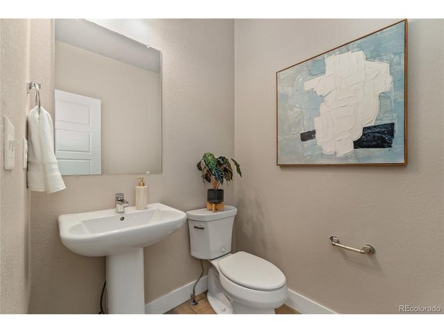 11377 E 25th Ave, Aurora, CO 80010