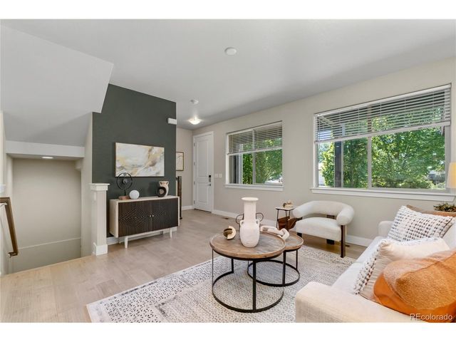 11377 E 25th Ave, Aurora, CO 80010