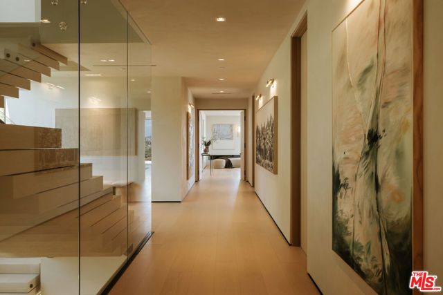 1210 Chickory Lane, Los Angeles, CA 90049