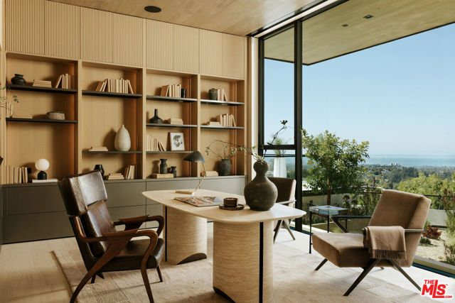 1210 Chickory Lane, Los Angeles, CA 90049