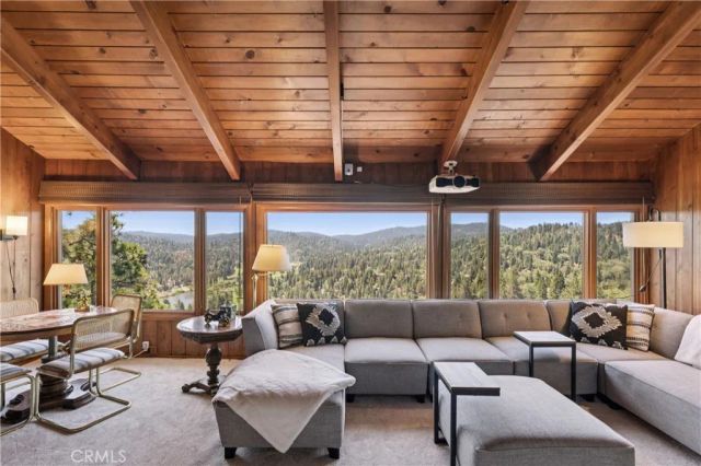 26565 Kings Court, Lake Arrowhead, CA 92352