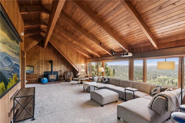 26565 Kings Court, Lake Arrowhead, CA 92352