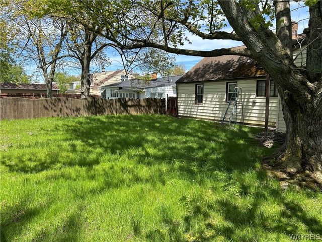 236 Wellington Avenue, Tonawanda, NY 14223