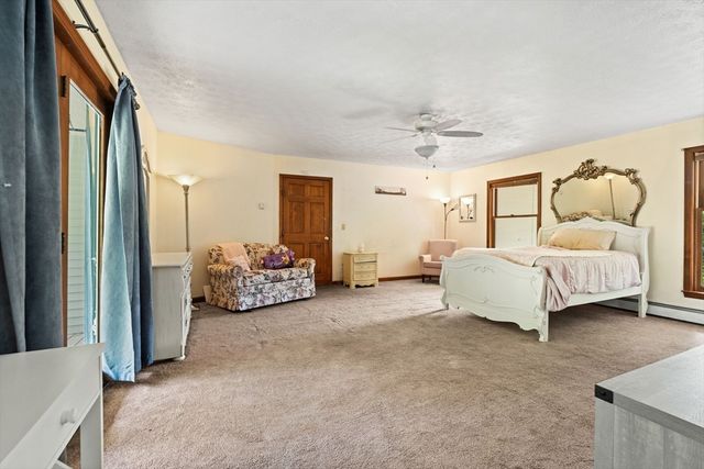 103 Renshaw Rd, Weare, NH 03281