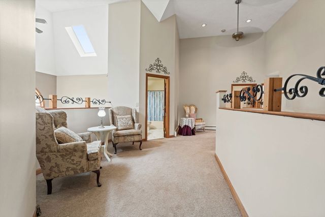 103 Renshaw Rd, Weare, NH 03281